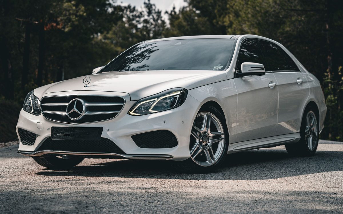 Mercedes-Benz E-Class — Executive sedan, 3 passengers